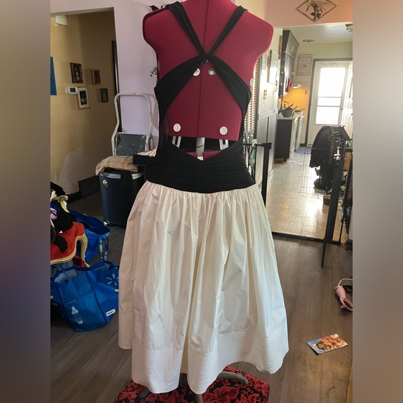 Black and White Cocktail Dress - Picture 2 of 2